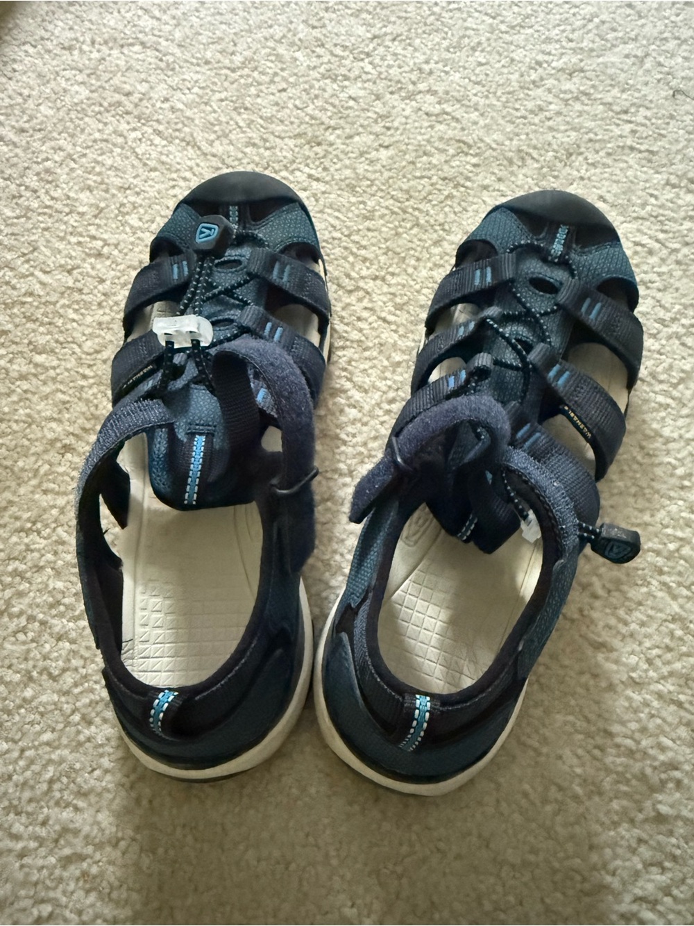 Keen boys (big kid size 7)